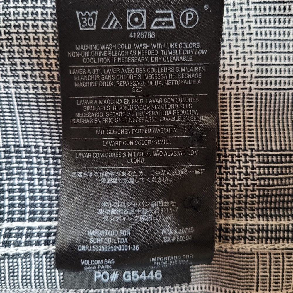 Volcom Modern Fit Button Down Short Sleeve Button… - image 6